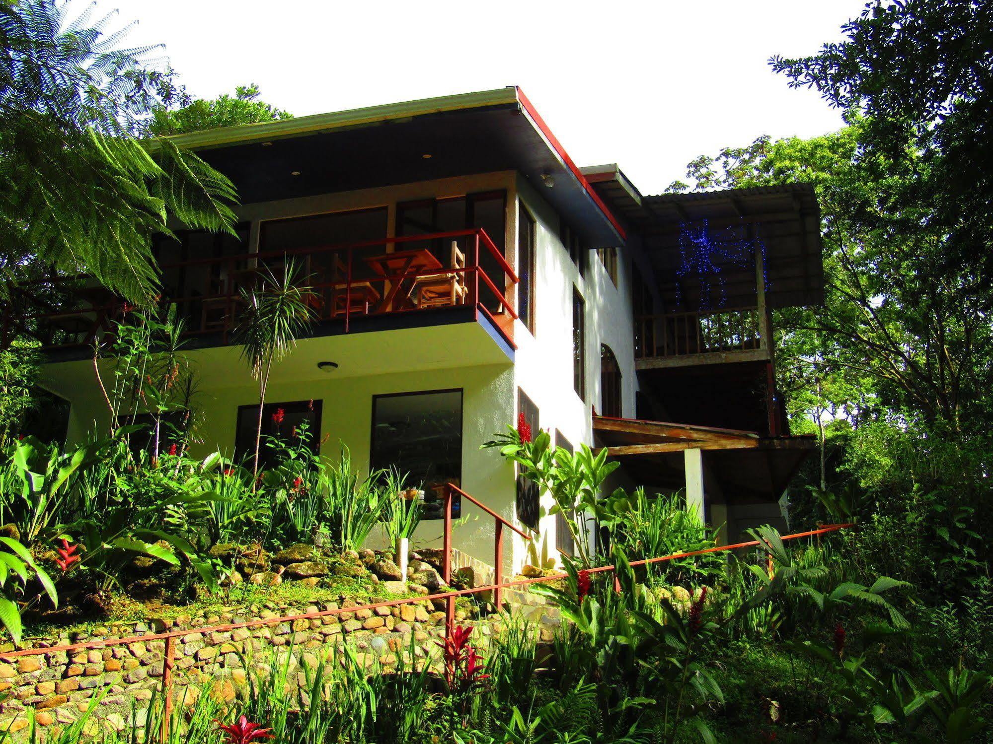 Agua Inn Nuevo Arenal Exterior photo